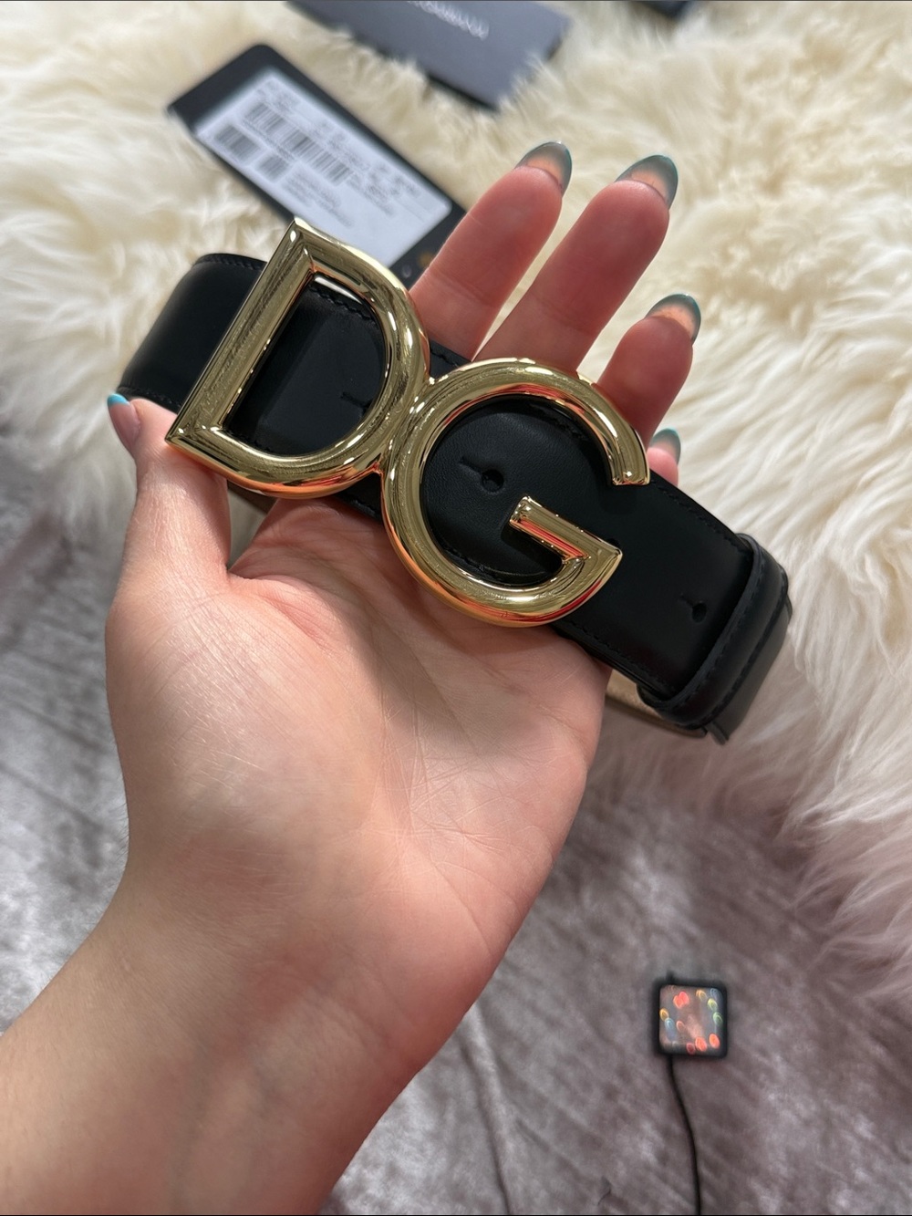 Dolce & Gabbana Black Leather Belt with Gold DG Buckle - Picture 9 of 10